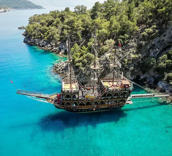 fethiye-oludeniz-korsan-tekne-turu-1